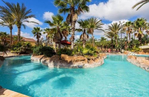 Regal Palms House | 4 Bed 3.5 Bath Vacation Villa