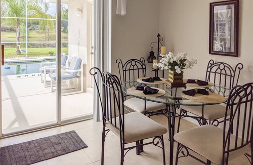 Sunridge Woods House | 4 Bed/3 Bath Sunny Lakeview Escape