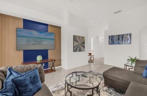 Calabay Parc Villa | 4 Bed Luxury Quiet & Private Home! villa