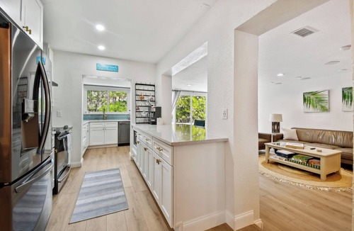 South Pinellas Community Council House | 4 Bedroom 3 Bath Pool Madeira Beach HideAway