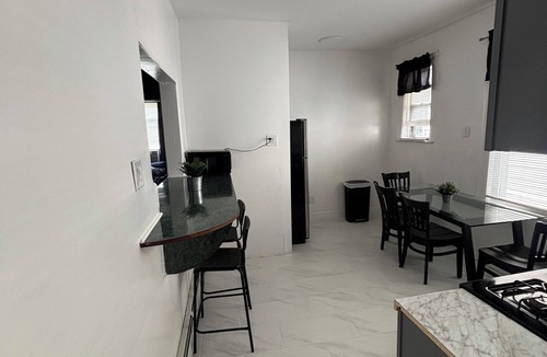 Weequahic Apartment | 4 bedroom apartment by EWR Airport