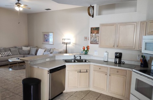 Calabay Parc Villa | 4 Bedroom Executive Villa with Pool & Spa, Games Room, Wifi and Large Garden