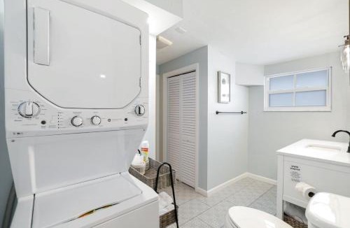 Naples Villa | 4-Bedroom Naples Home with Beach Gear, Bikes and BBQ, 10 Min to Naples Pier