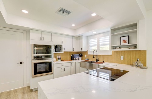 Hobe Sound House | 4 Mi to Beach: Riverfront Hobe Sound Home w/Dock!