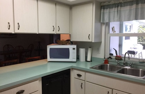 Oakview Heights House | 4 of July Deal! Walk to the beach,Charming 3BR Pool House in Ormond by the Sea!