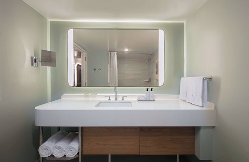 Flagami Hotel | 4 Units Perfect for Families, Close to Jungle Island