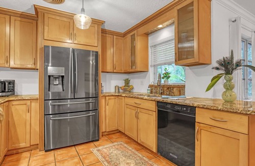Palm City House | 4br/2ba Zen Garden mins to adventures