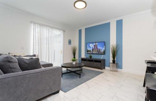Kissimmee Villa | 4BR/3BA Private Pool Storey Lake Resort – Best Location Near Disney!