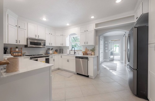 Vina Del Mar Island House | 4BR Family Oasis - Heated Pool - Walk to Beach