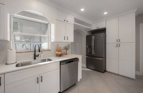 Vina Del Mar Island House | 4BR Family Oasis - Heated Pool - Walk to Beach