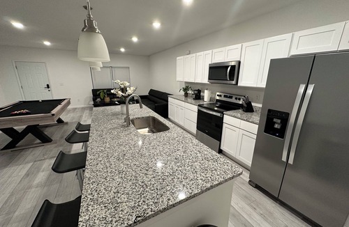Port Malabar House | 4BR Fishing Retreat - Pool Table - Near Headwaters Lake, Beaches & USSSA