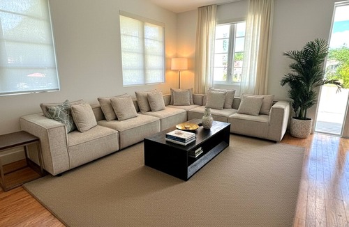 Northeast Miami House | 4BR NEW Riverside Modern Oasis Private Pool, Boat Dock, Grill & Best Location