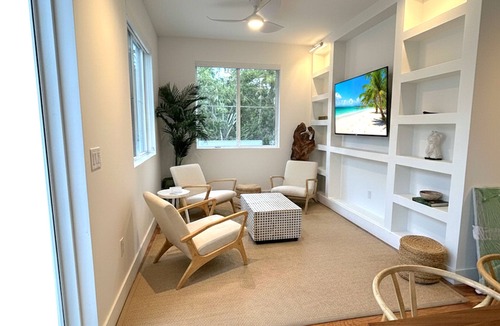 Northeast Miami House | 4BR NEW Riverside Modern Oasis Private Pool, Boat Dock, Grill & Best Location