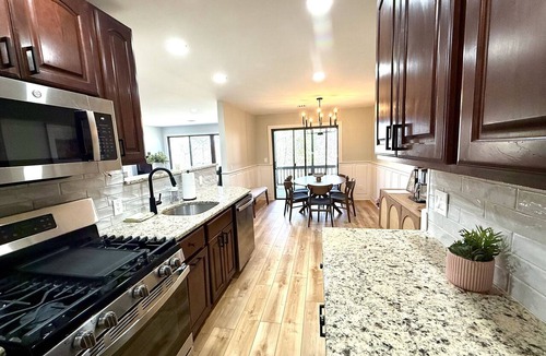Vernon Condo | 4BR Treetop Oasis | Minerals, Hiking, Mountain Creek, Warwick | Nature views