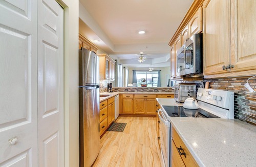 Biggar Condo | 5 Mi to JetBlue Park: Condo w/Pool & Pickleball