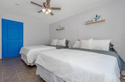 North Bay Village House | 5 stars-EXCLUSIVE BLUE HOUSE by Stay Sol