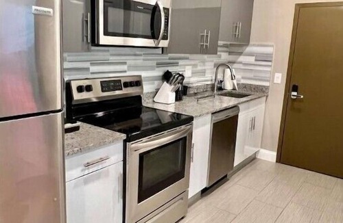 Logan Square Apartment | 505 Relaxing 1BR apartment in center city of Philly