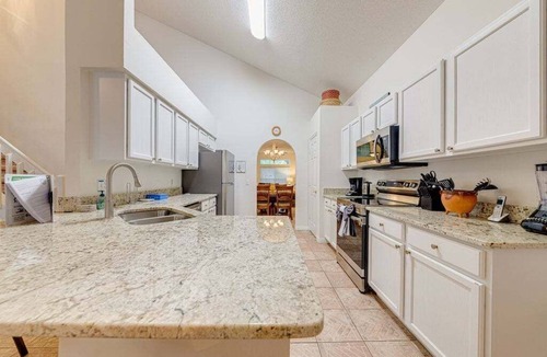 Thousand Oaks Villa | 534 - Stunning 4 Bed Villa with South Facing Pool, Spa & Water View Near Disney