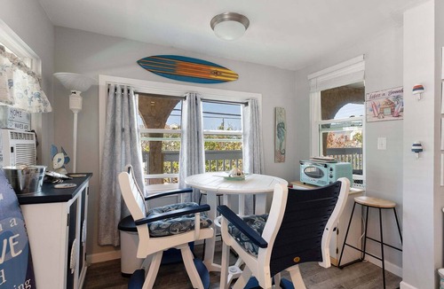 Wildwood Crest Condo | 5600 Seaview Ave, Unit 34