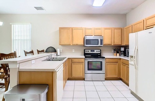Calabay Parc House | 6 BR Princess Villa w/South Facing Pool Near Dw