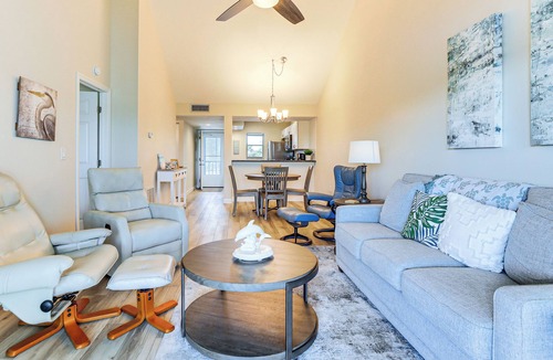 Plantation Condo | 6 Mi to Caspersen Beach! Country Club Condo