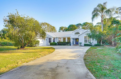 Indian River Estates House | 6 Mi to Dtwn: Pet-Friendly Retreat in Fort Pierce!