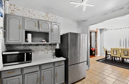 Newark House | 607) Massive 5 bedroom | Close to NYC