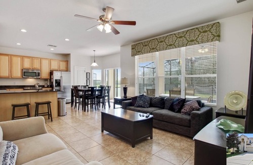 Windsor Hills House | 6BR Family Retreat Near Disney | Pool + Arcade + Resort Access