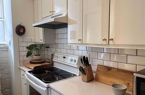Upper West Side Apartment | 7-Bed: Upper West Side Near Central Park & Museums, Ideal for Groups & Families