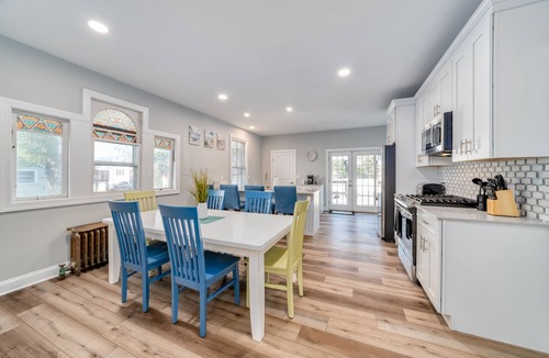 Cape May Court House House | 7 Bedroom, Pool, Volleyball, Beach, Restaurants, Bars