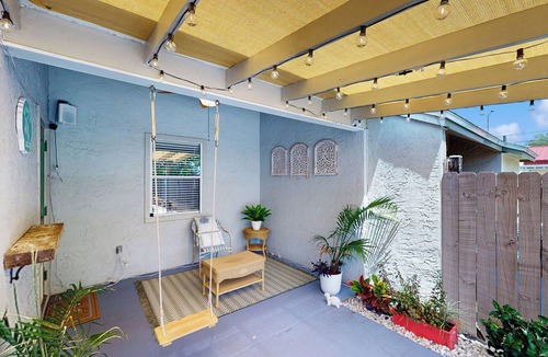 Panama City Condo | 7 Mi to Beach! Panama City Getaway w/Patio