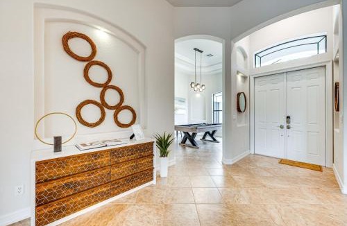 Naples House | 7 Mi to Great Wolf Lodge Water Park: Luxury House