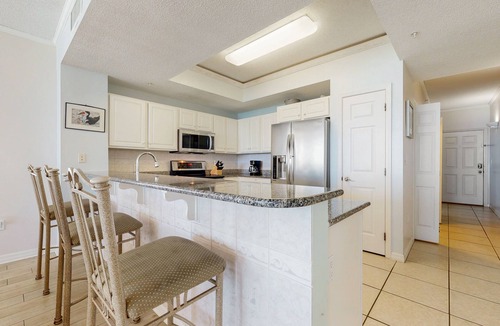 Navarre Beach Condo | 7th Floor Gulf-Front Condo w/Views, Close To Local Restaurants