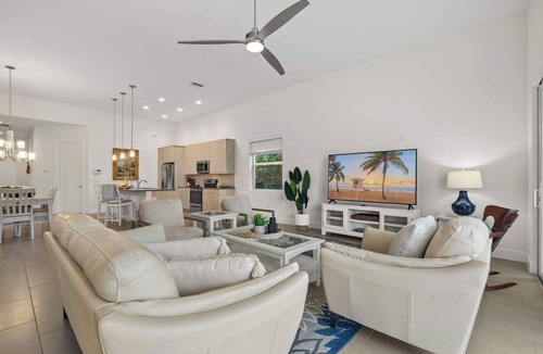 Naples Park House | 811 Stylish Naples Villa-Private Heated Pool-Near Beach