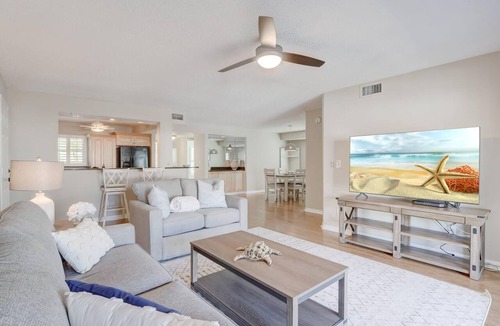 Royal Harbor Condo | A-1 - Waterfront Condo Near Naples Bay & Beaches