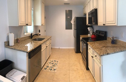Englewood Condo | A Beautiful Sunset Awaits - Only a Few Steps to Beach