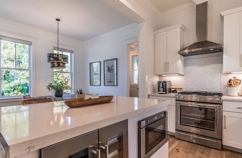 Beaufort House | A Modern & Tranquil Abode - New Listing in Habersham