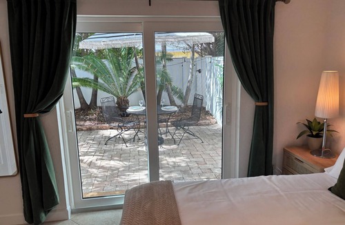 St. Pete Beach Condo | A Perfect Condo Near The Beach - just renovated!