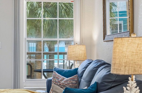 Independence Square House | A private beachfront condo just steps from beach