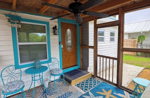 Charlotte Harbor House | A/Quaint 1-bedroom bungalow with AC in Punta Gorda/Port Charlotte
