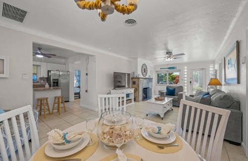 Sarasota House | Adorable home near St. Armand's Circle