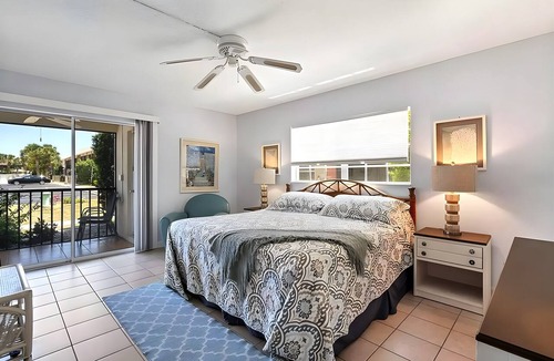 Englewood South Condo | Affordable Relaxation at Palm Manor
