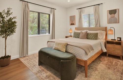 Miami Springs House | Airport Casita