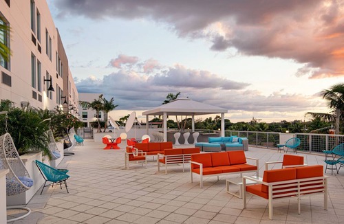 Delray Beach Hotel | Aloft by Marriott Delray Beach