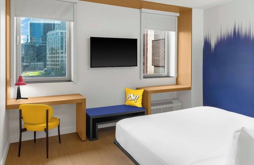 Downtown Brooklyn Hotel | Aloft by Marriott New York Brooklyn