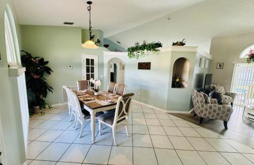 Sunridge Woods House | Amazing 32 Vacation Home With Private Pool!