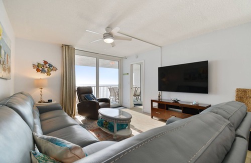 Madeira Beach Condo | Amazing Beachfront Condo 3BR/2BA - Spectacular View
