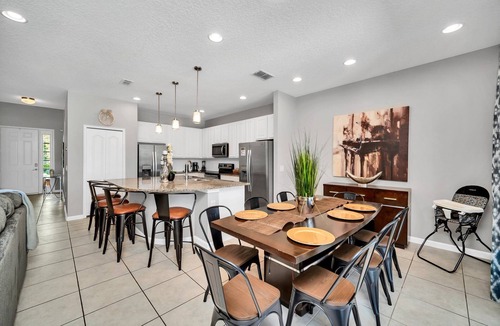 Loughman House | Amazing HOME W/POOL, GAME ROOM NEAR DISNEY, 8 BEDS