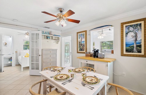 Holmes Beach House | Anna Cabana Bungalow #1. Steps to Gulf. Shared Heated Pool.