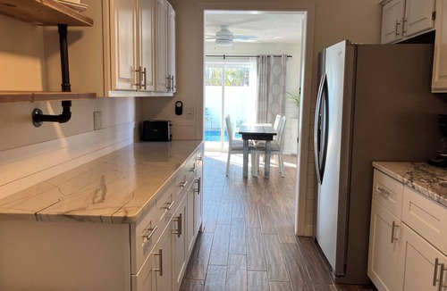 Holmes Beach House | Anna Maria 2 Family Home w/pool, beach/3 blocks.
